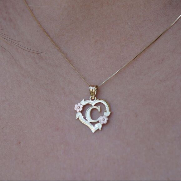 14k solid gold Initial C heart Charm | letter C Charm | Birthday gift | - Picture 6 of 7